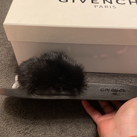 Givenchy Slides - Picture 3 of 4